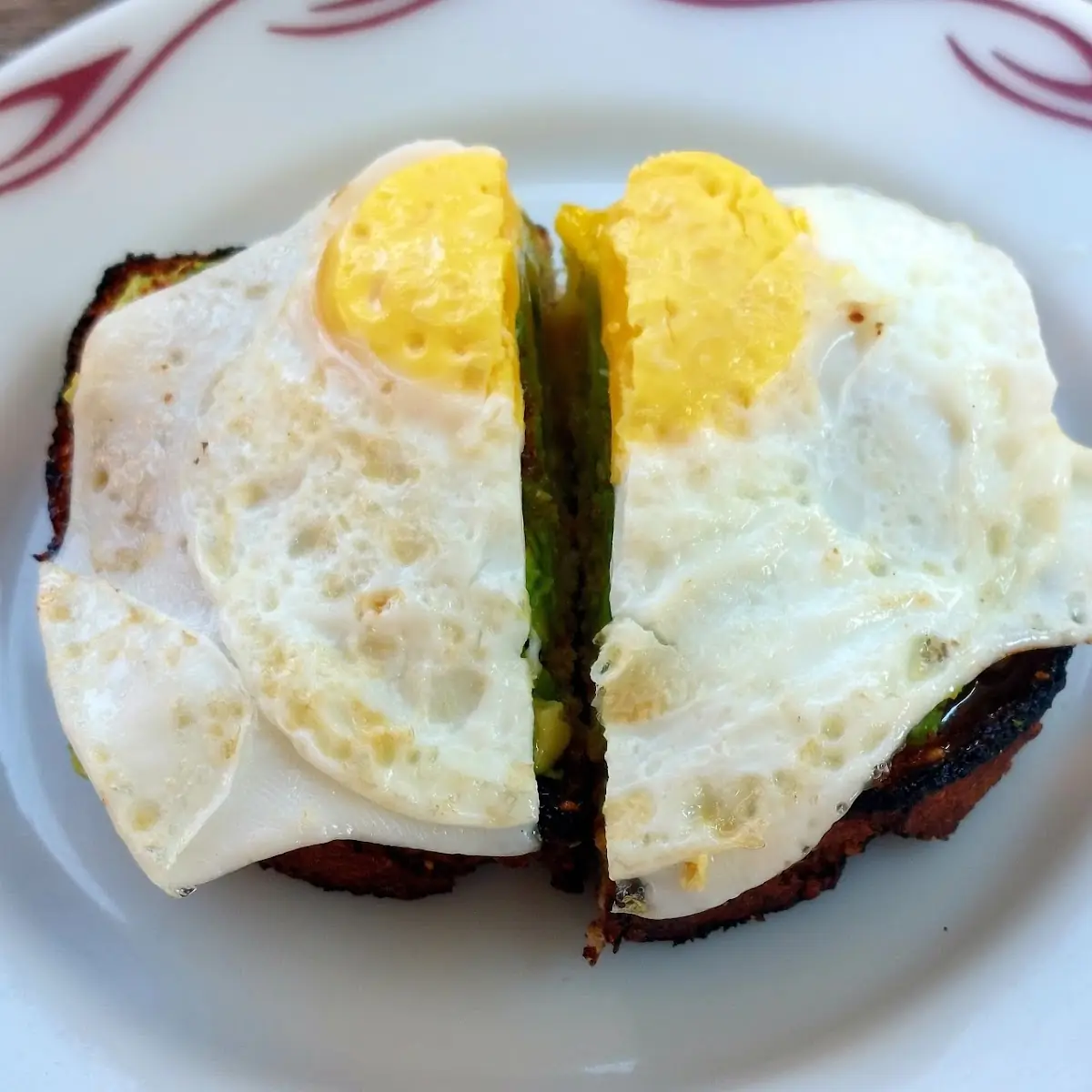 Avocado Toast w Egg