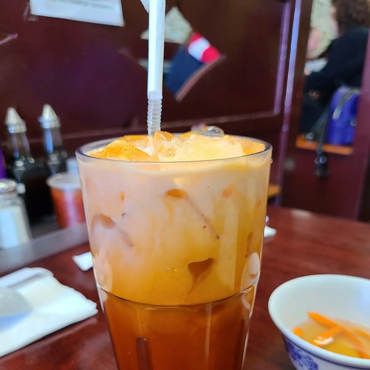 D16. Hot Tea | Trà Nóng