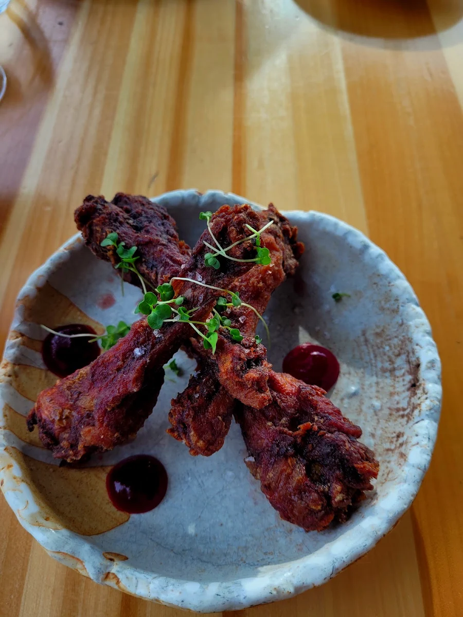 Confit Wings, Sky Bistro