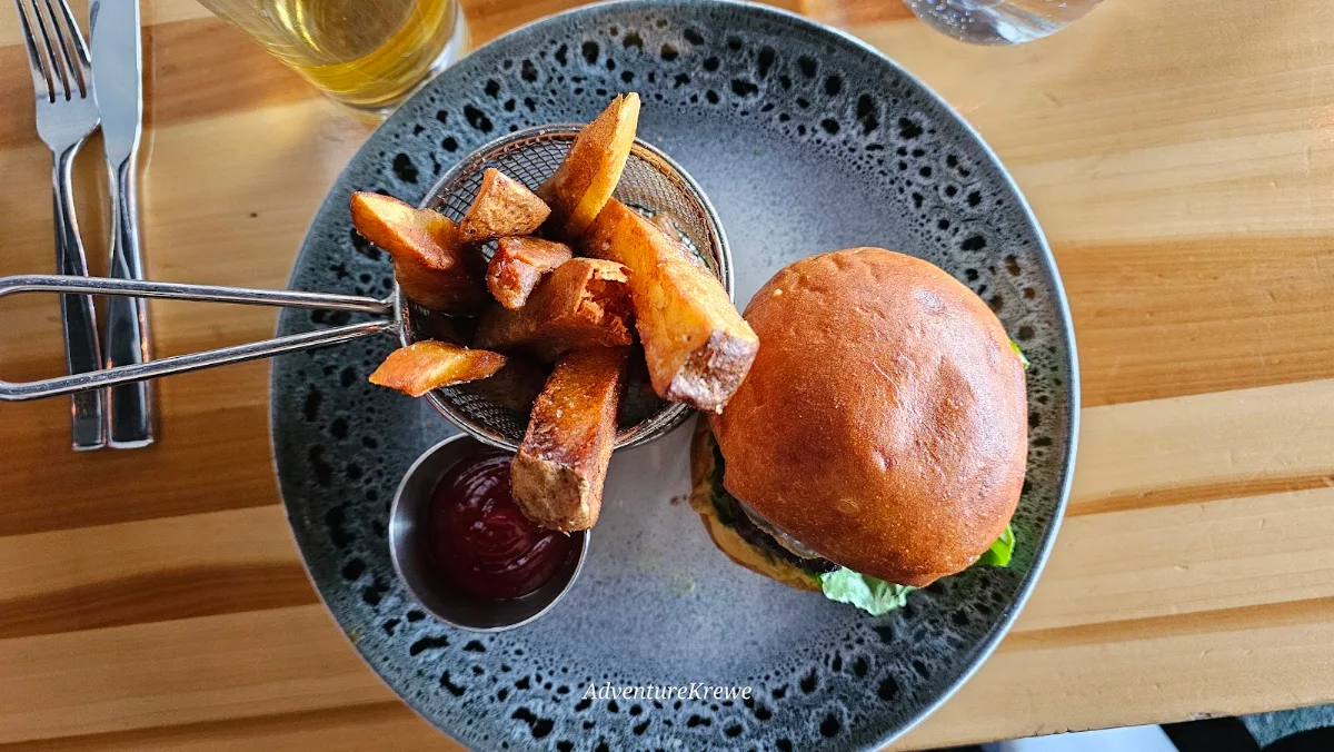 Duck Frites, Sky Bistro
