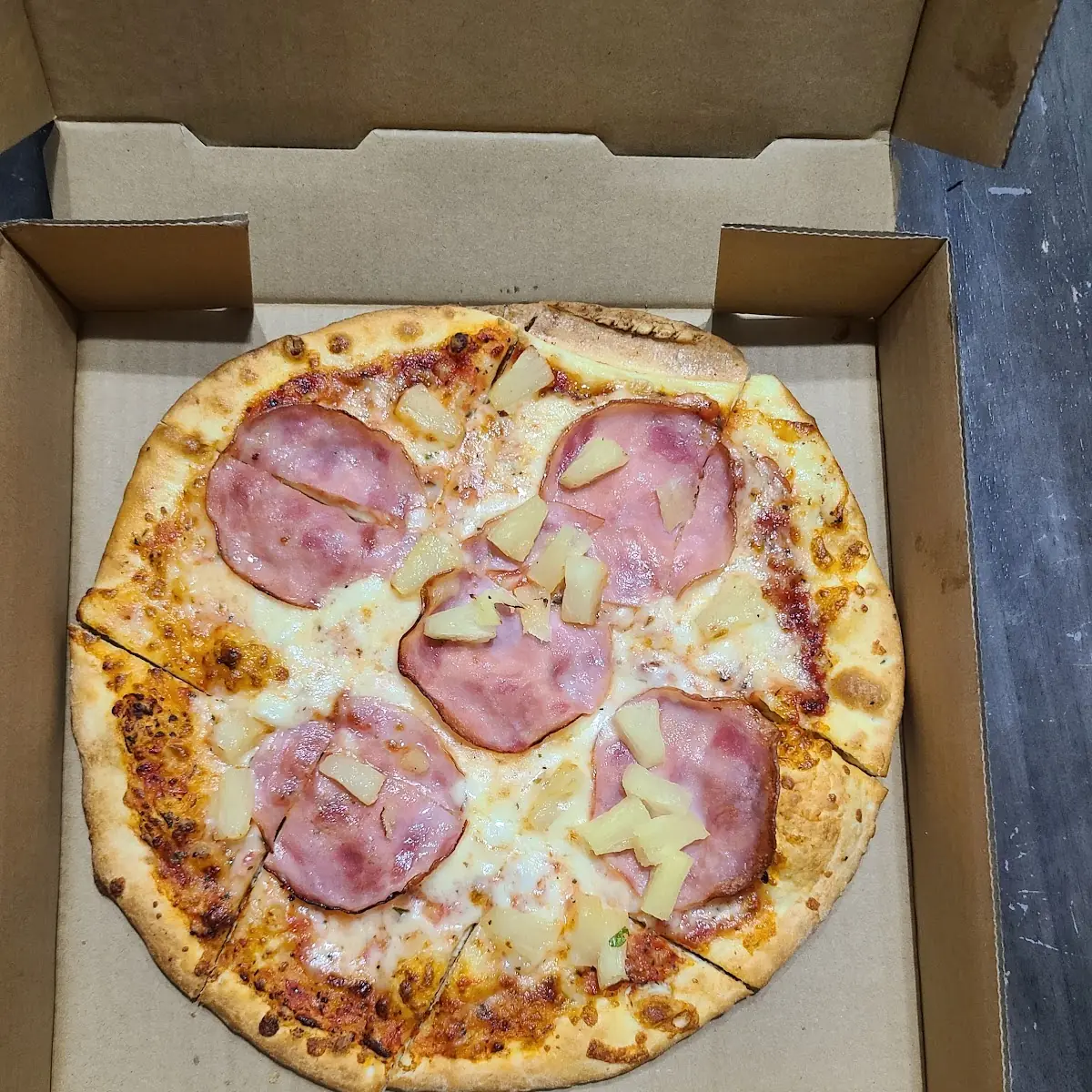 Hawaiian Pizza