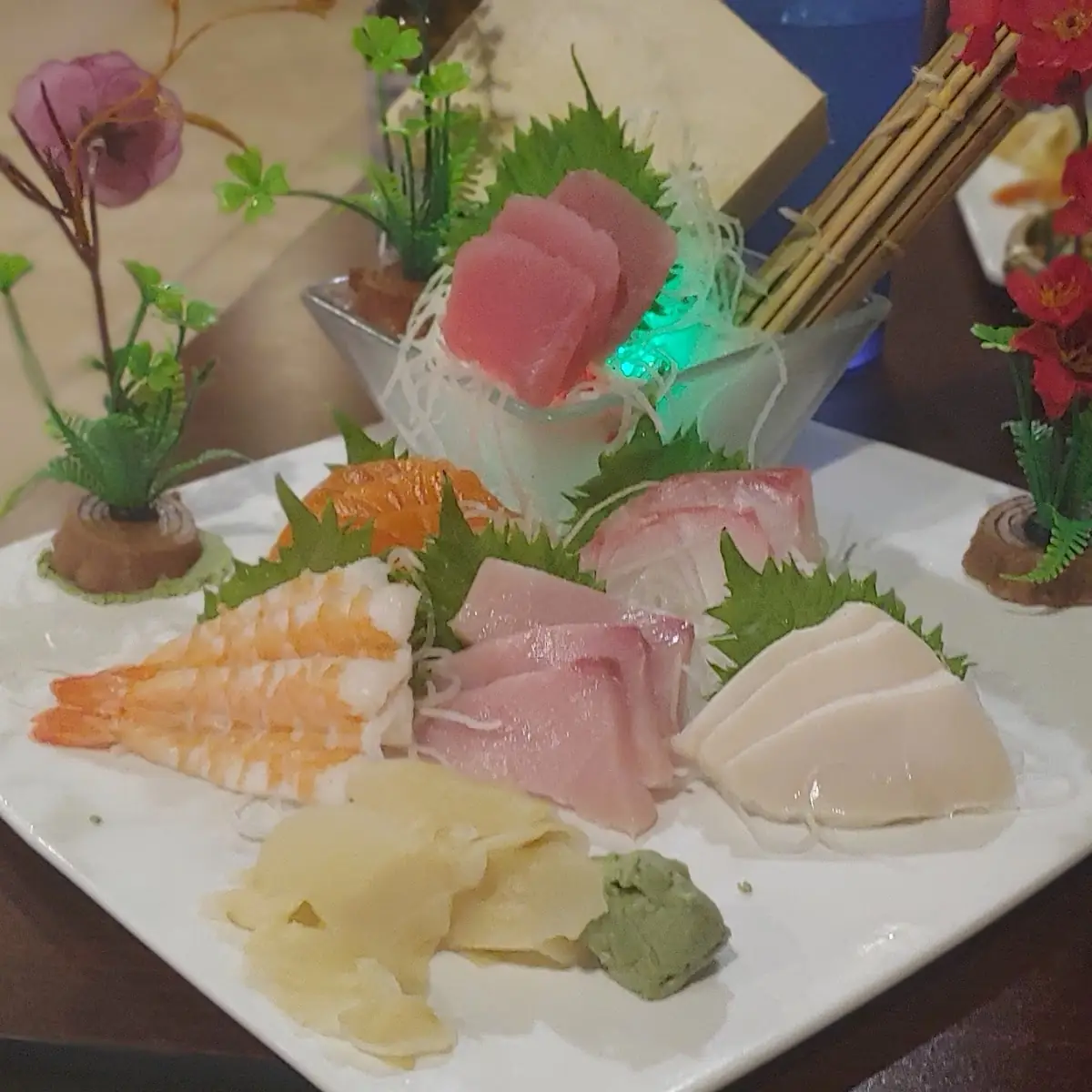 Deluxe Sashimi Dinner