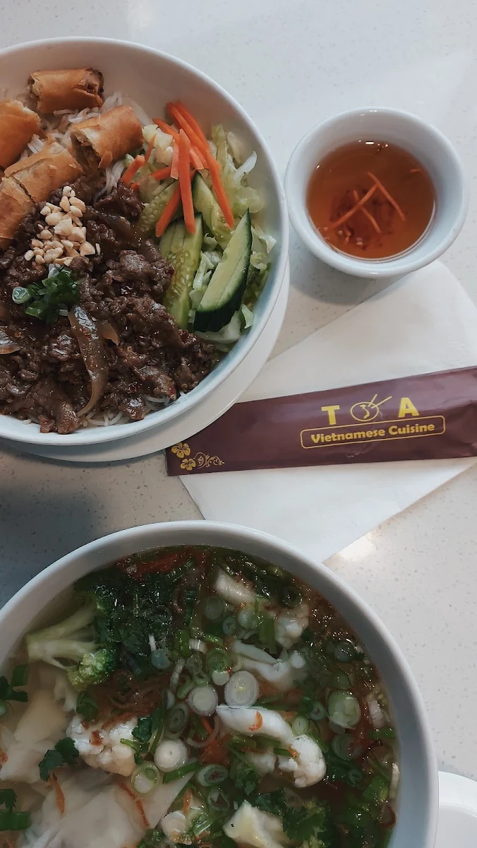 Wonton Soup, TOA Vietnamese Cuisine