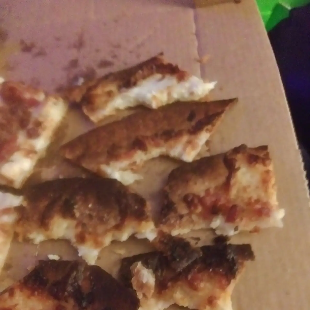 Medium Thin Crust Chicken Bacon Ranch Burnt