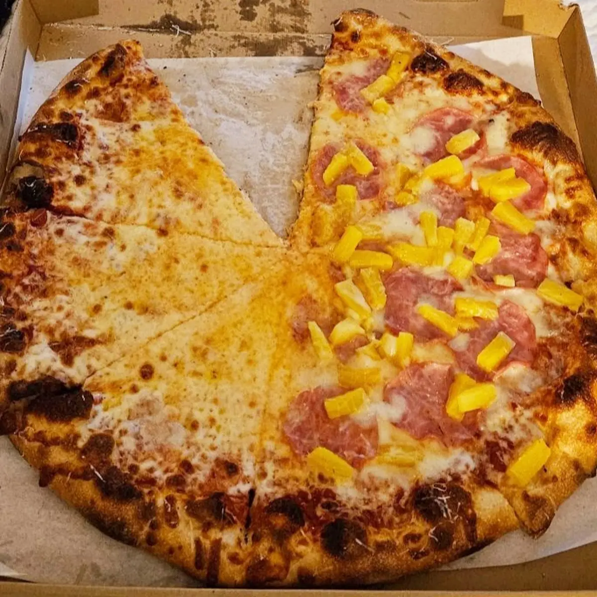 Hawaiian Pizza