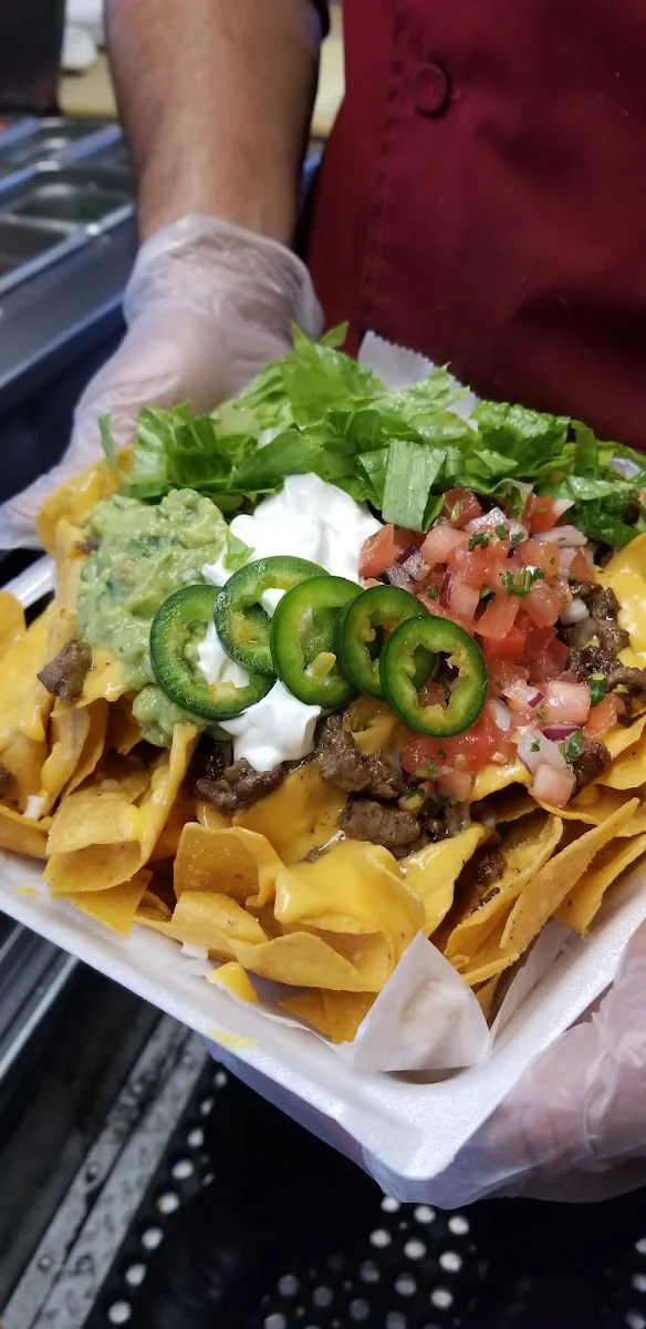 Jefes Cheese Nachos Meat Lover
