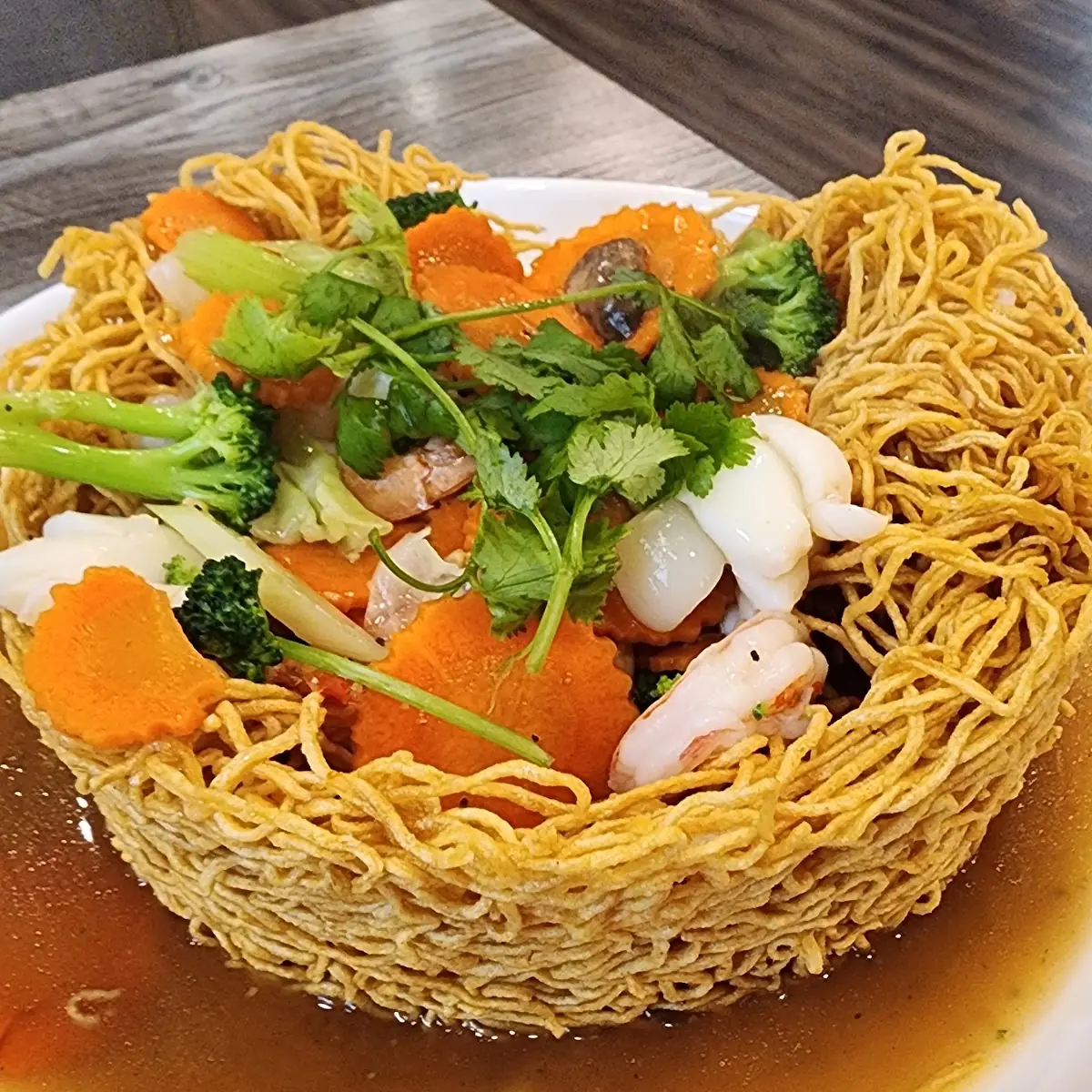 MÌ Xào Giòn Chay Stir Fried Veggie Crispy Egg Noodle