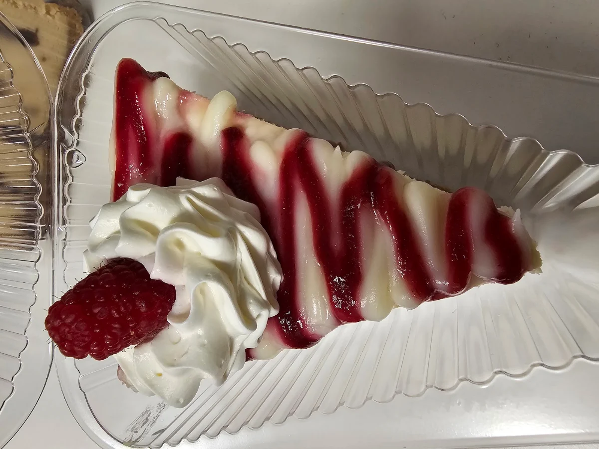 White Chocolate Raspberry Cheesecake Slice
