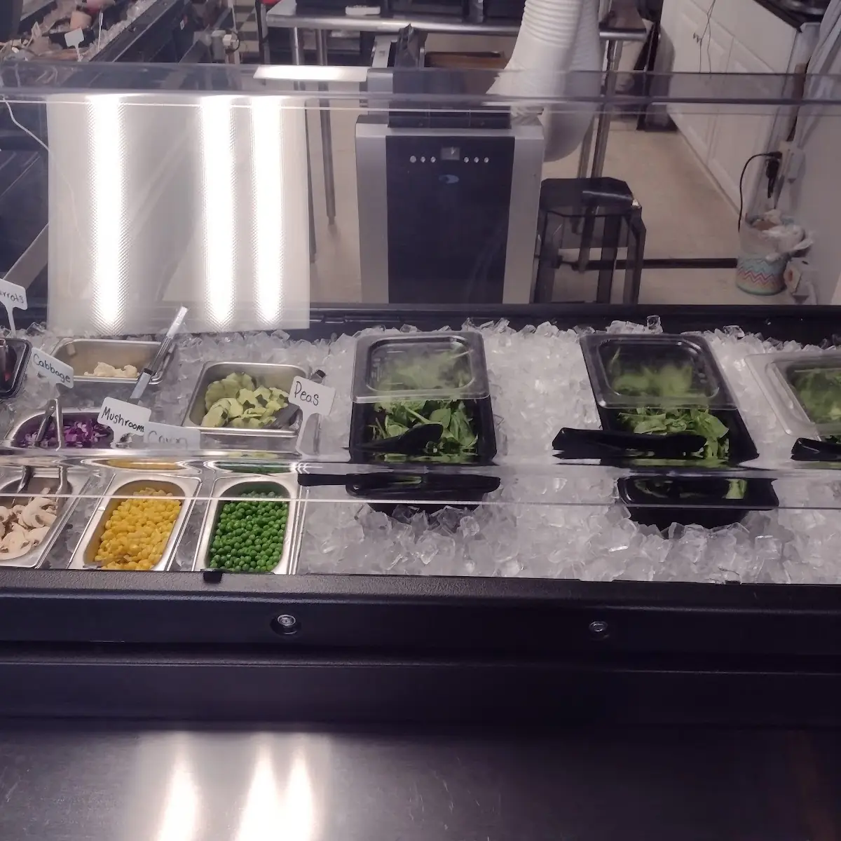 Bowl of Soup & Garden Salad