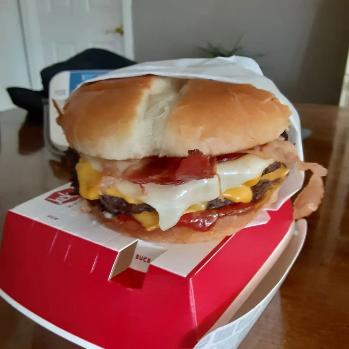 Bacon Swiss Burger