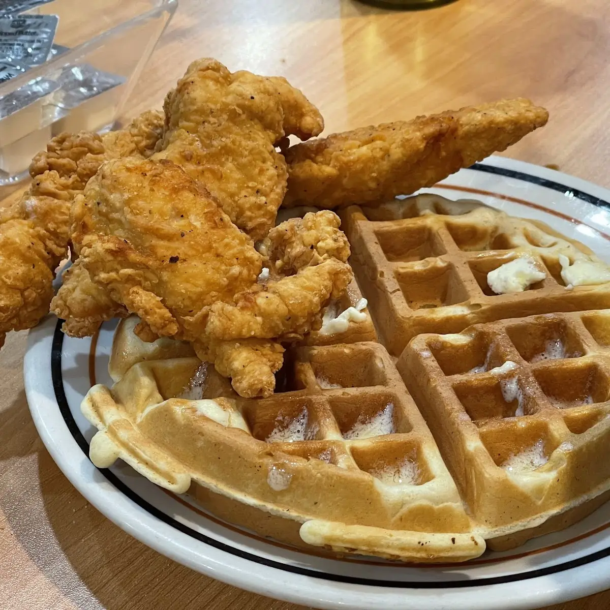 Chicken& Waffle