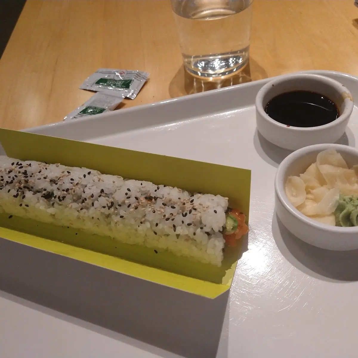 Spicy Salmon Roll