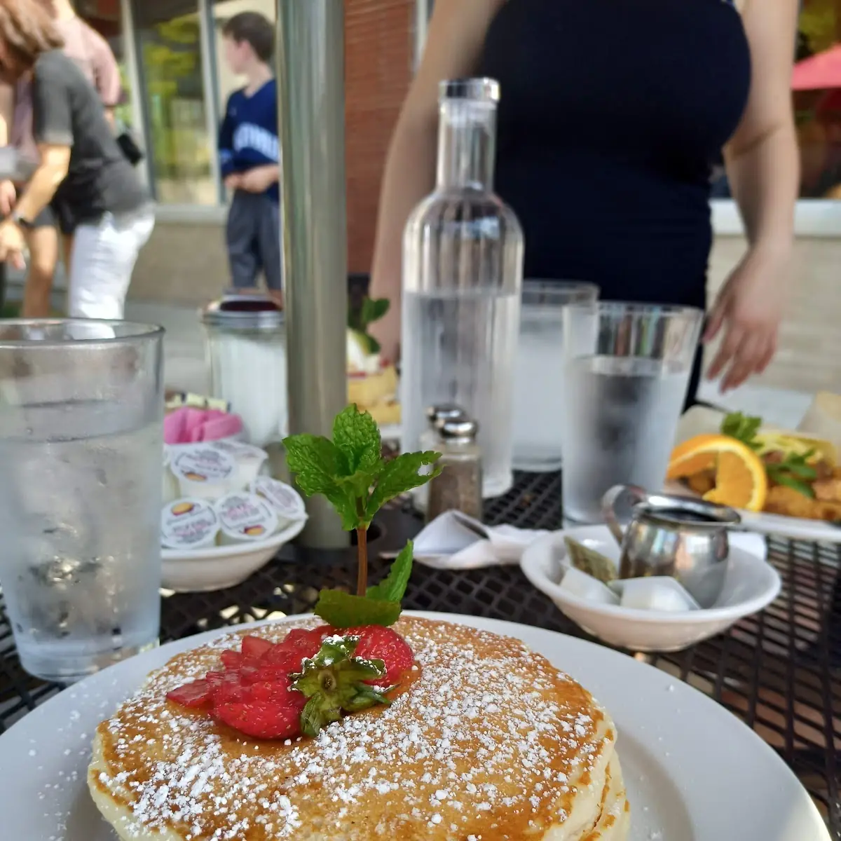 Mango Strawberry Hot Cakes