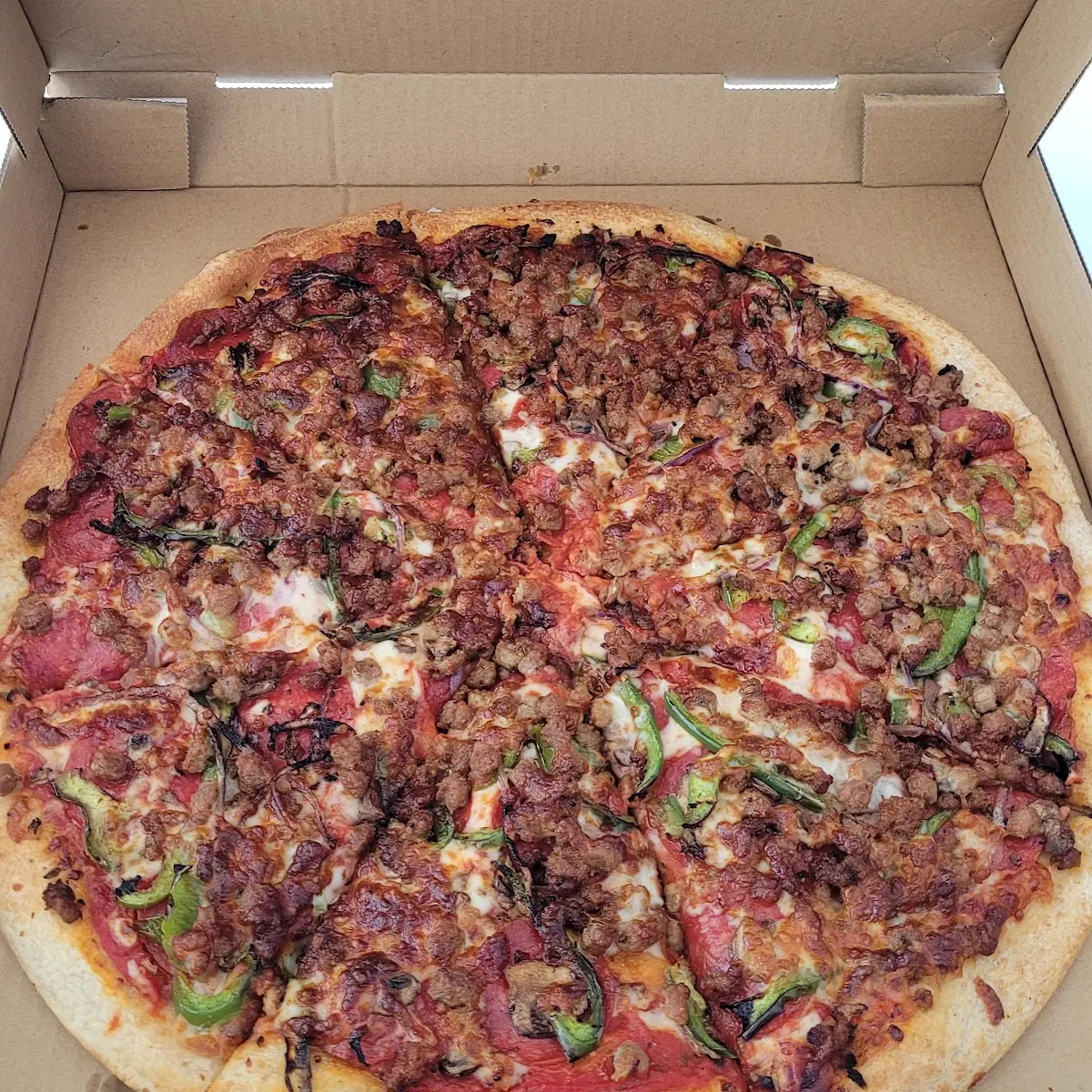 Deluxe Pizza