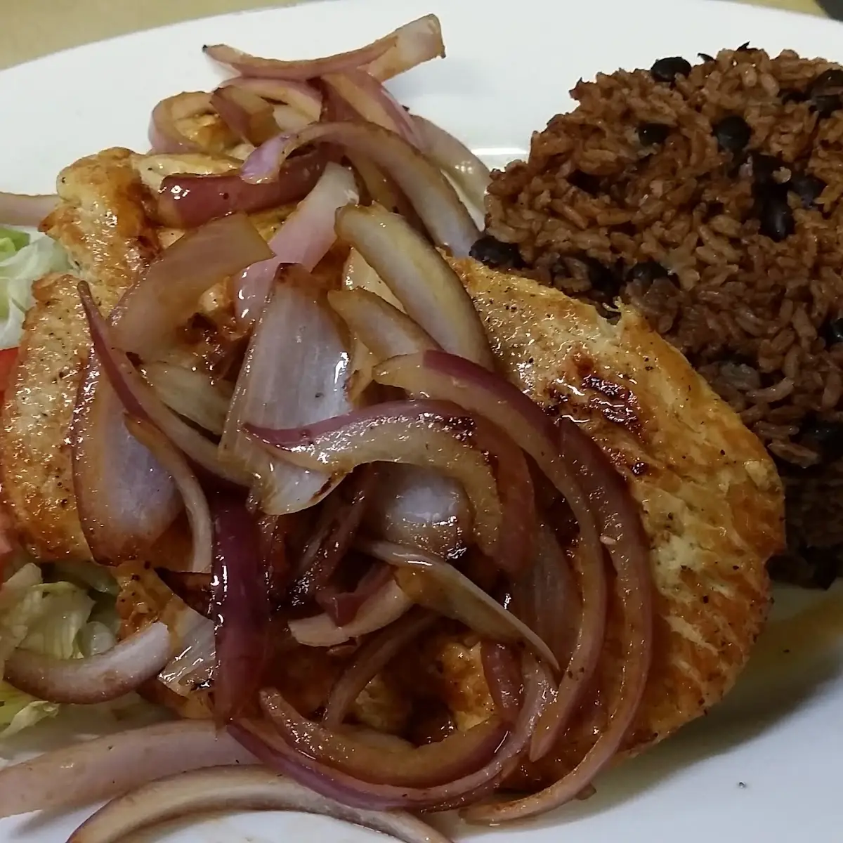 Bistec Encebollado