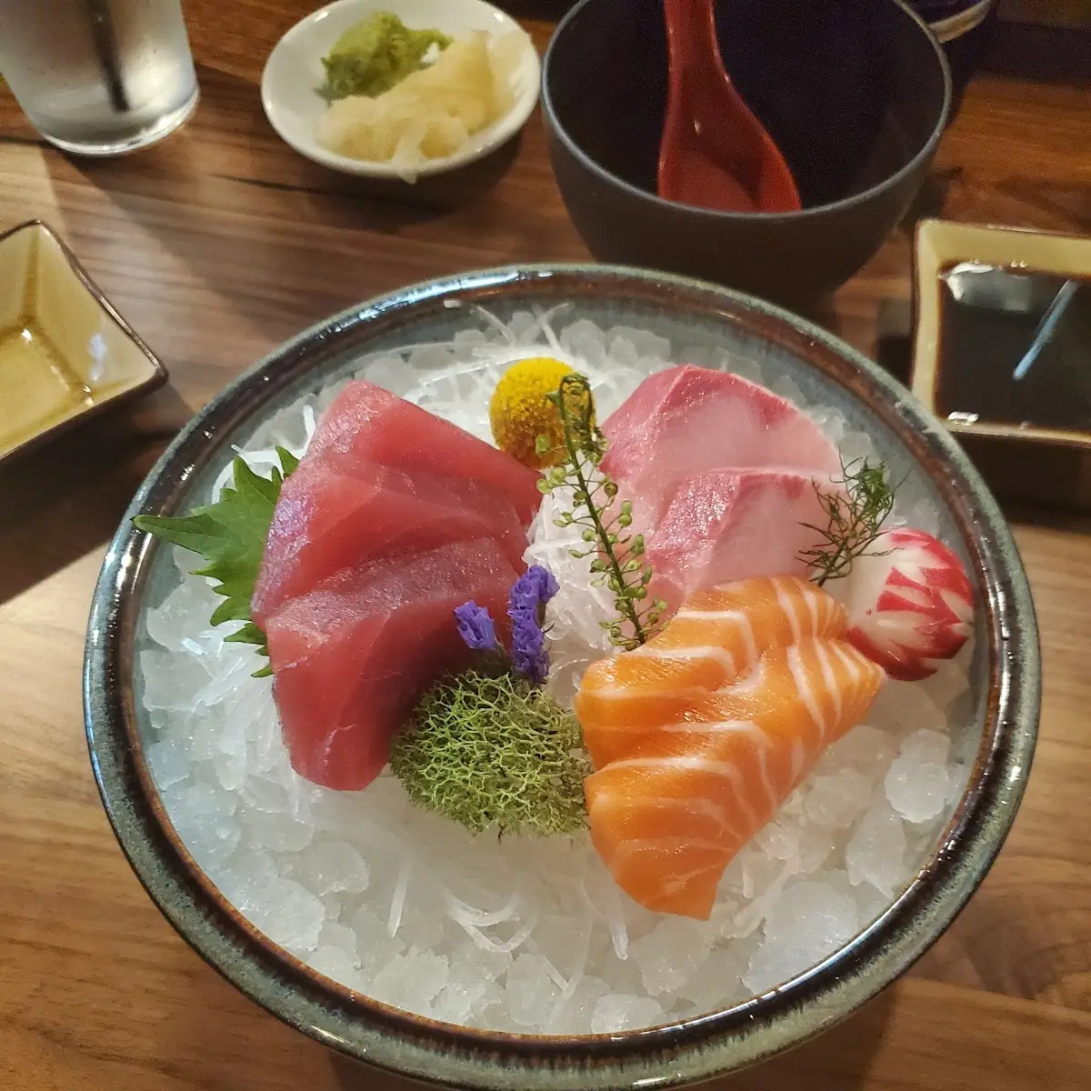Assorted Sashimi 7 Pieces