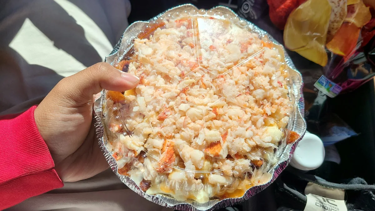 Lobster and Crab Poutine, Cantine Ste-Flavie