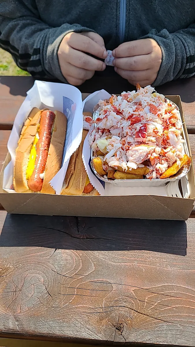 Poutine Aux Homards, Cantine Ste-Flavie