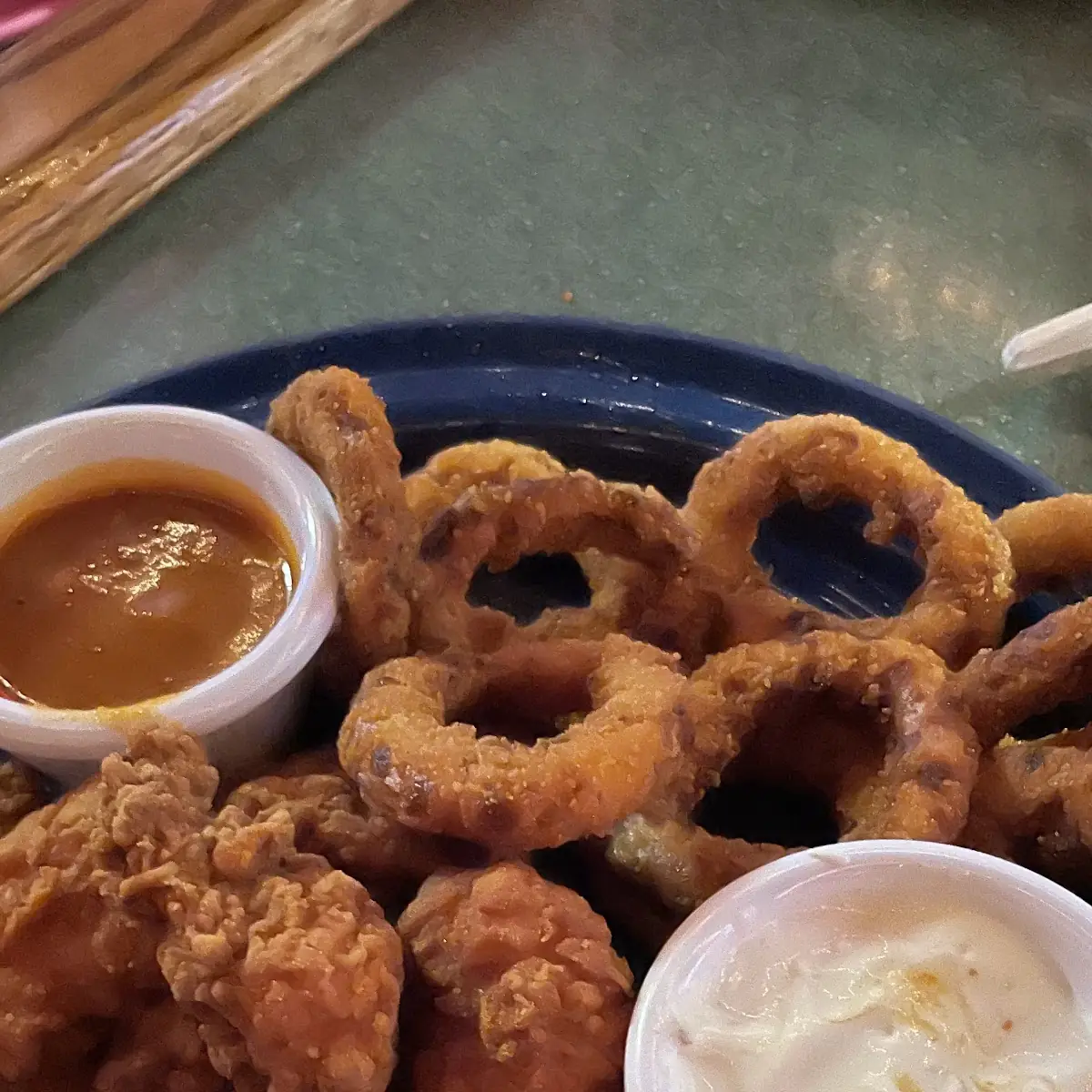 Boneless Wings with Onion Rings