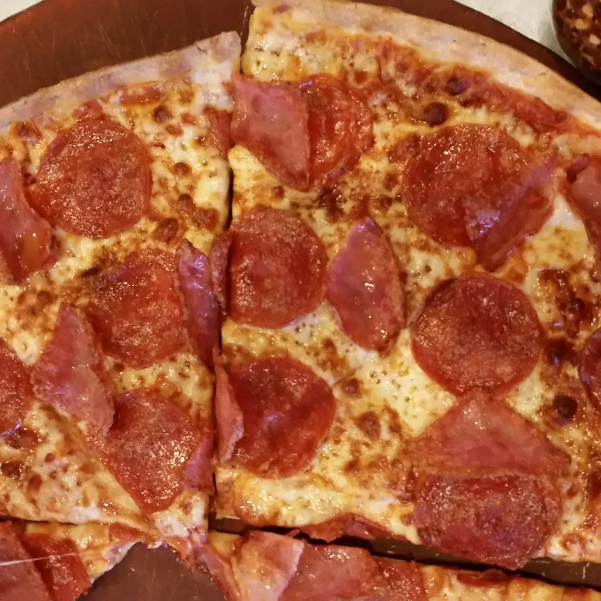 Medium Thin Crust Pepperoni Pizza