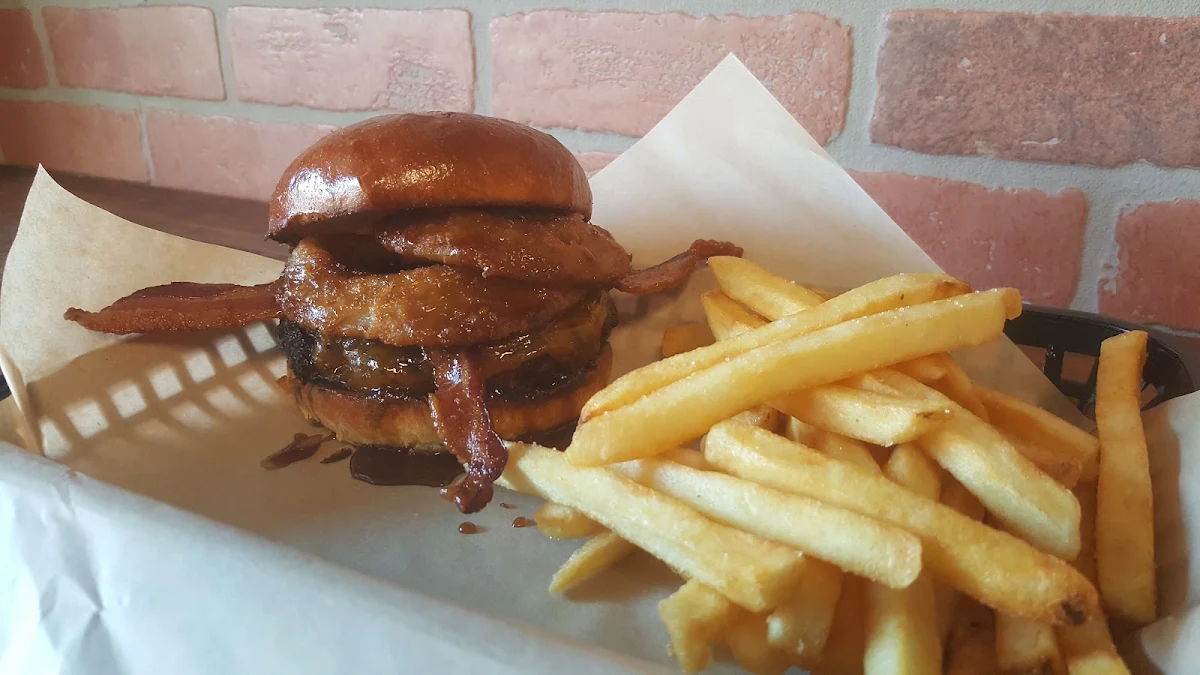 Whiskey Burger JD