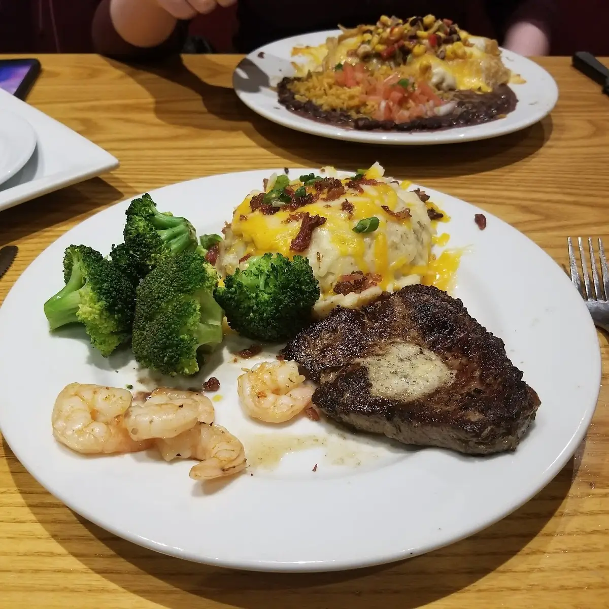 6 Oz Sirloin with Broccoli and Mashed Potatoes
