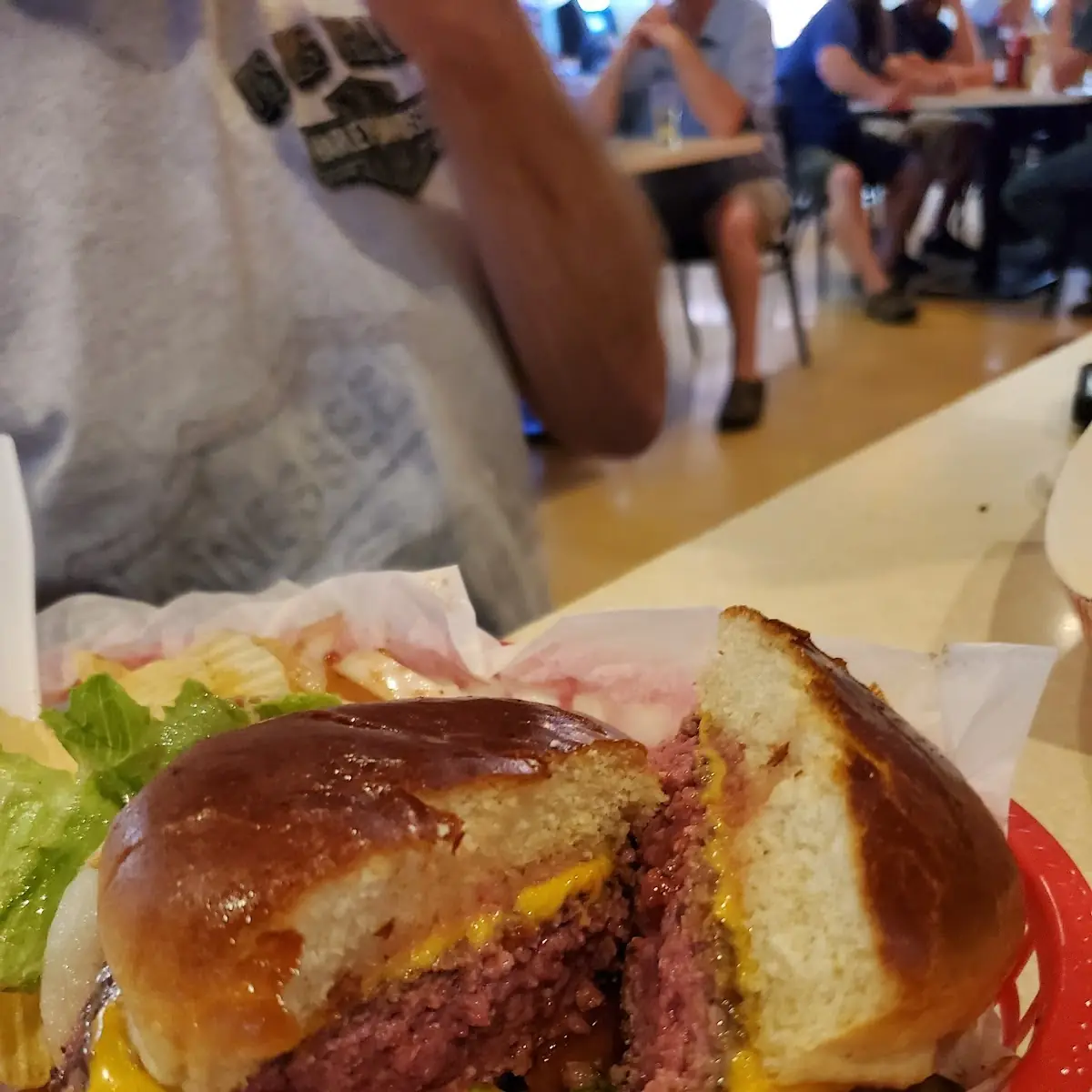 Cheddar Burger