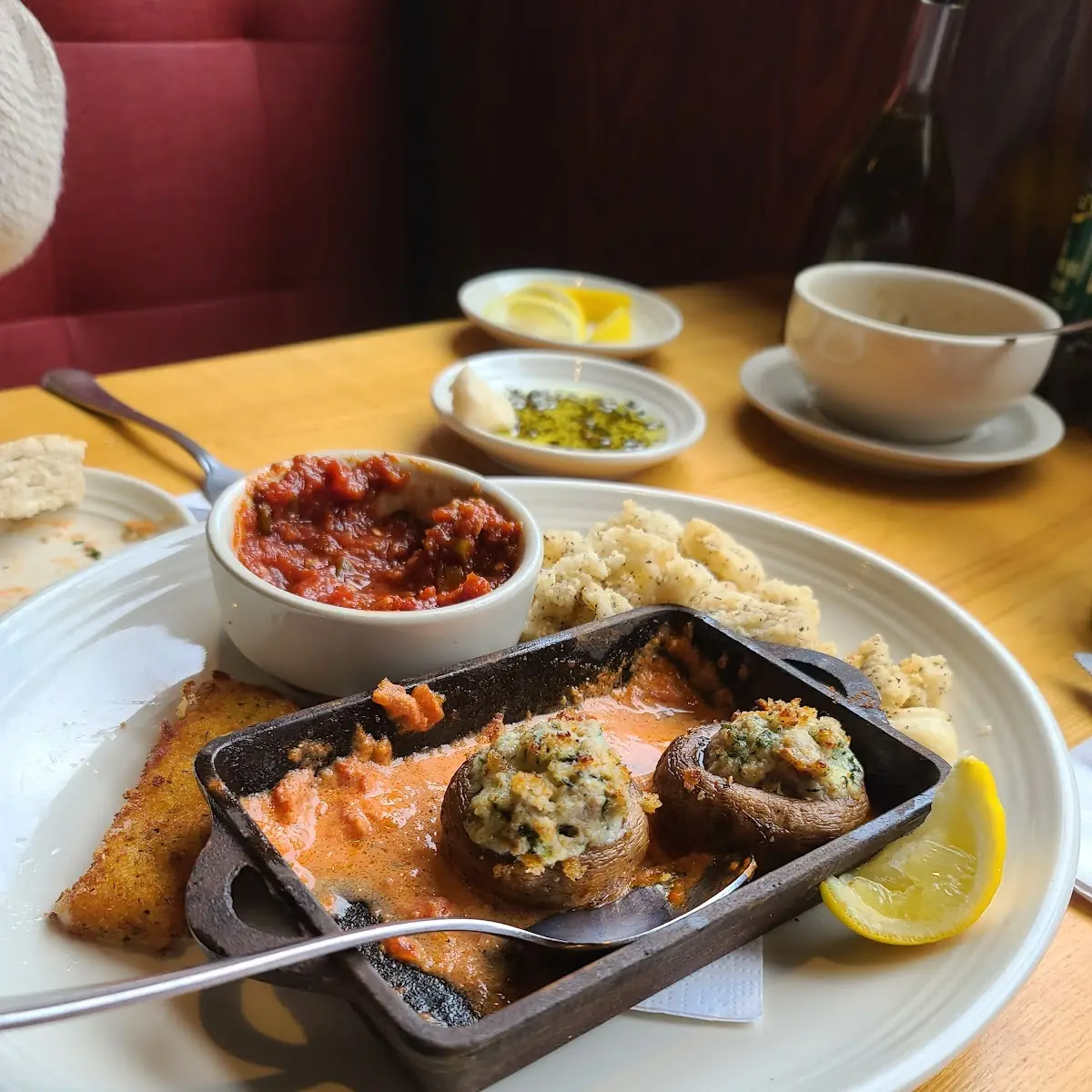 New Bread and Dipping Sauce Trio