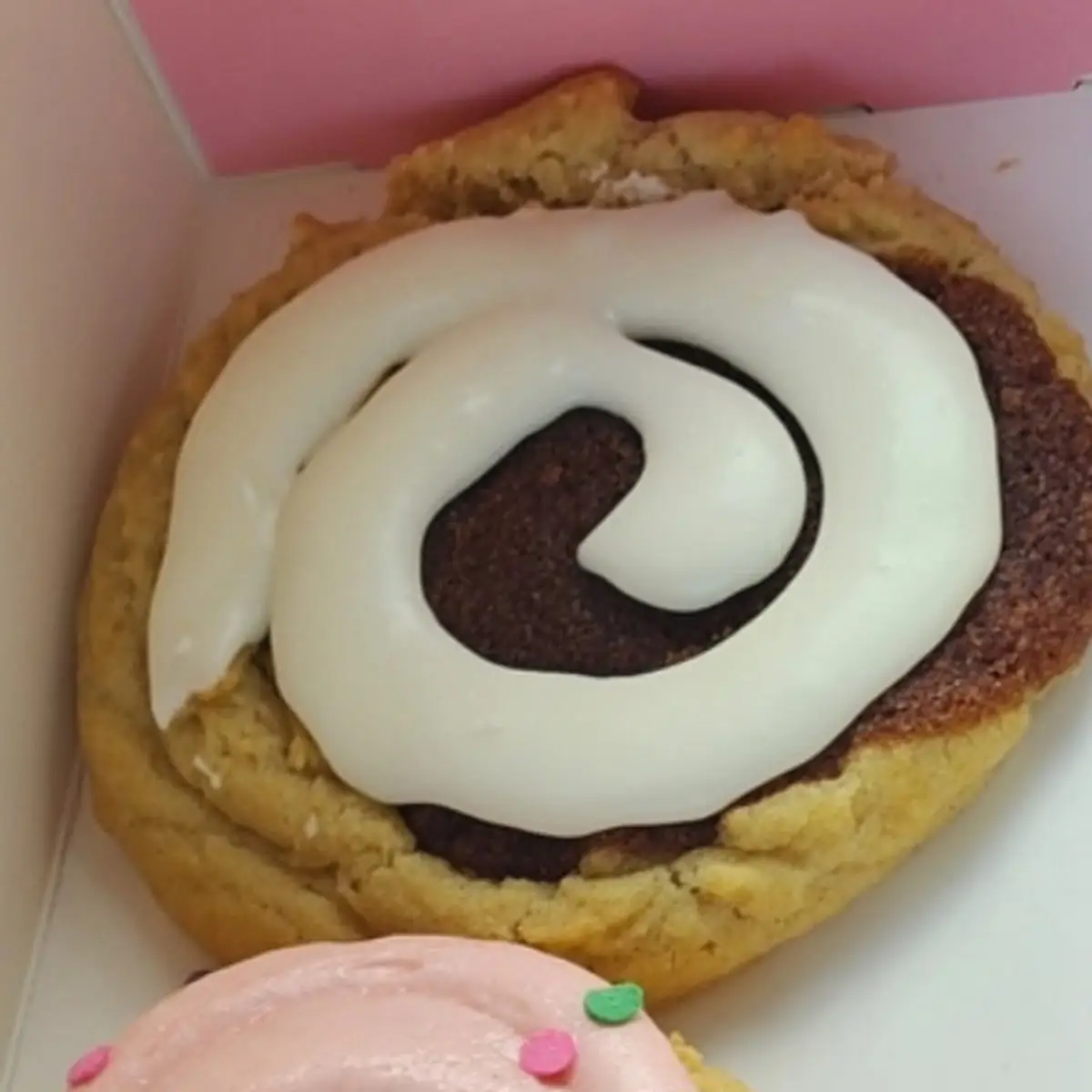 Cinnamon Roll Cookie