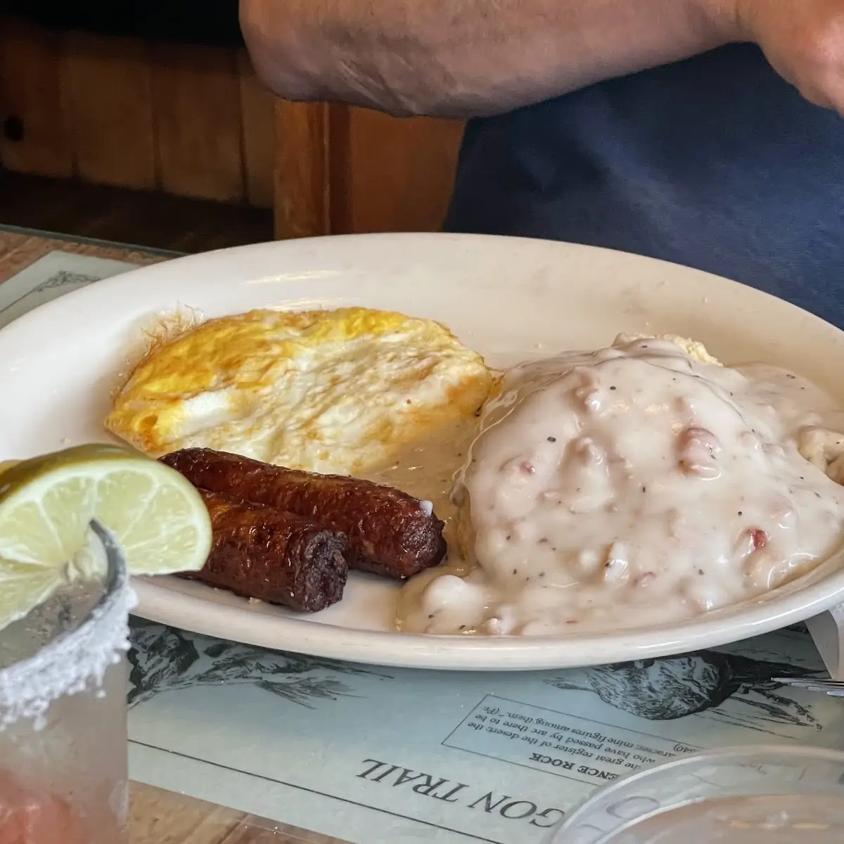 Biscuit & Gravy