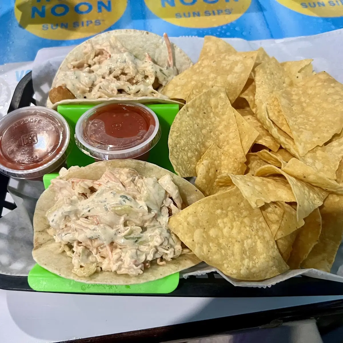 Shrimp Tacos w Chips & Salsa