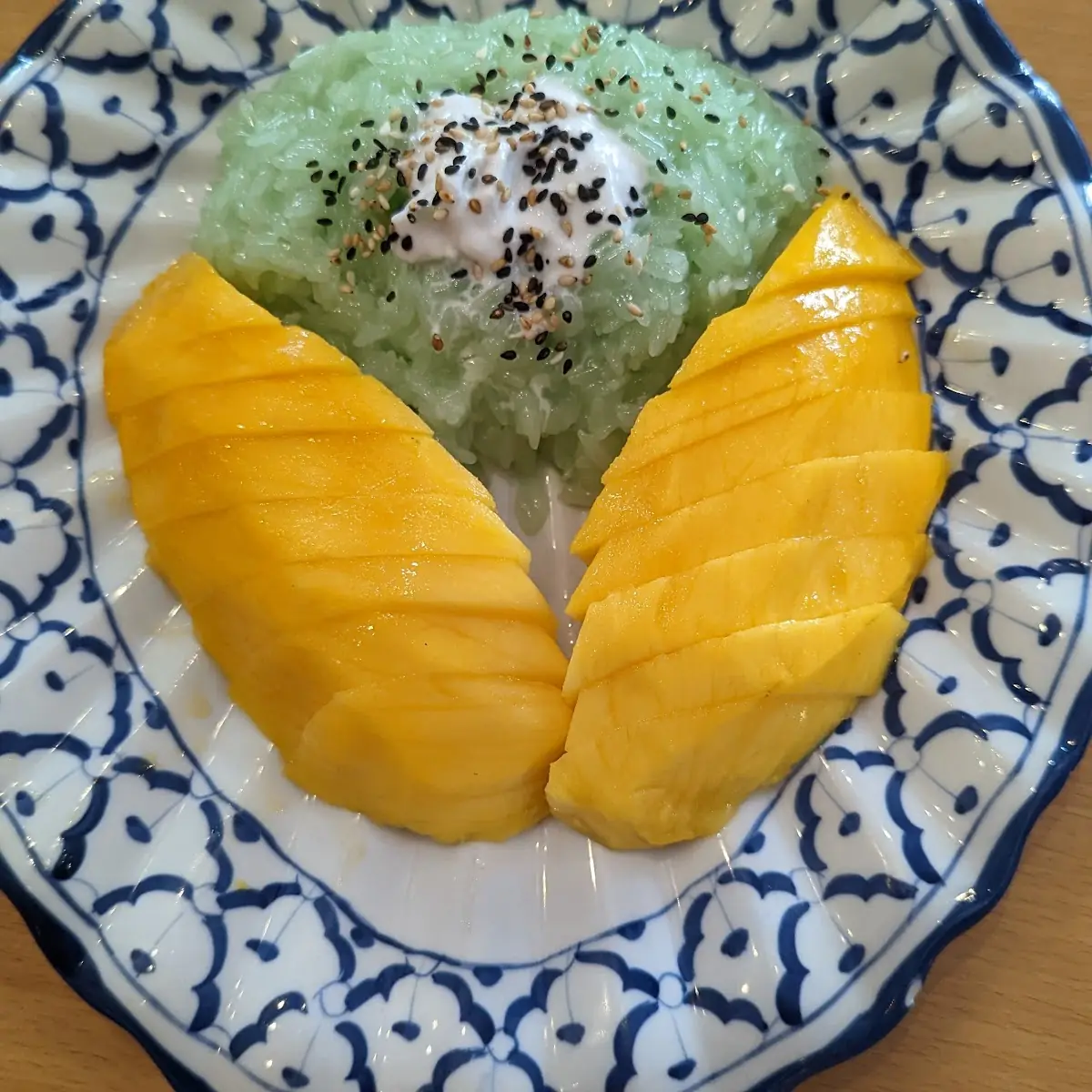 Fresh Mango with Sweet Sticky Rice