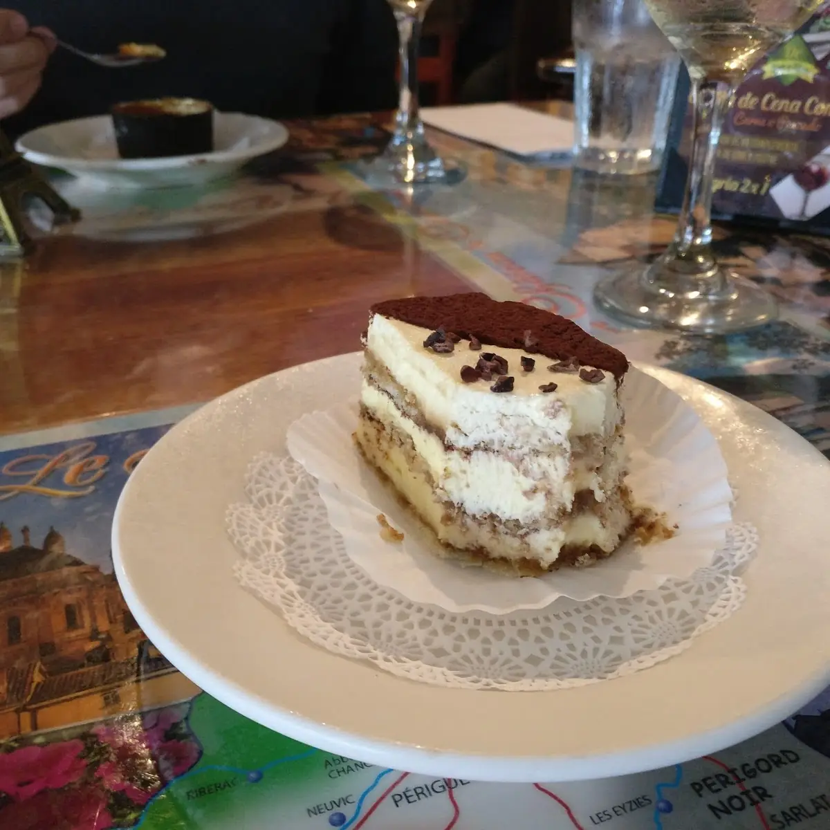 Tiramisu & Crème Brûlée