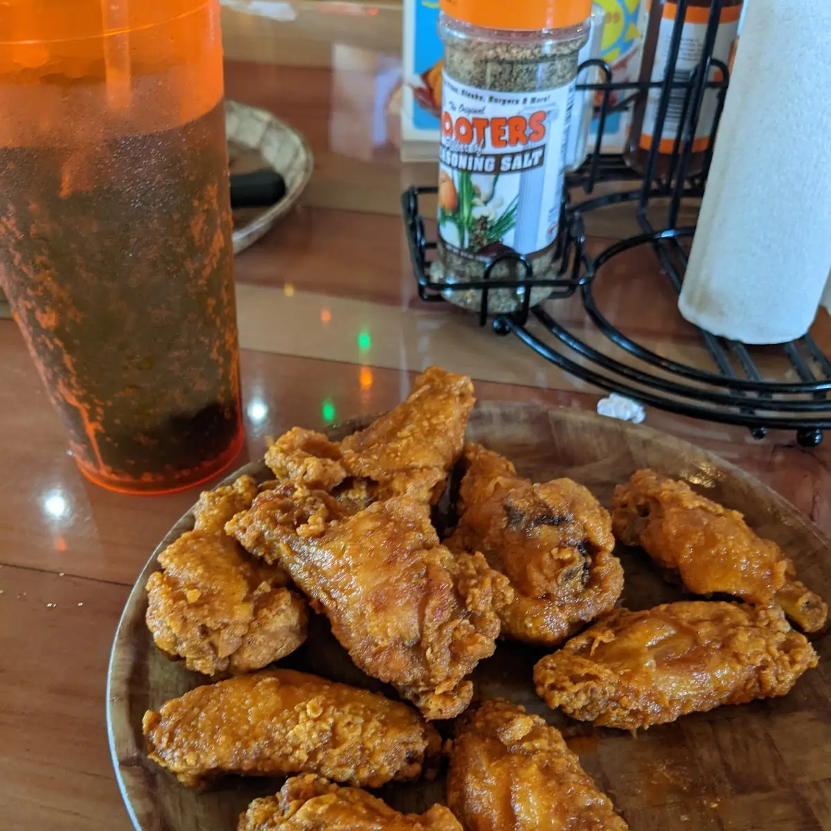 Buffalo Wings with Dipping Sauce