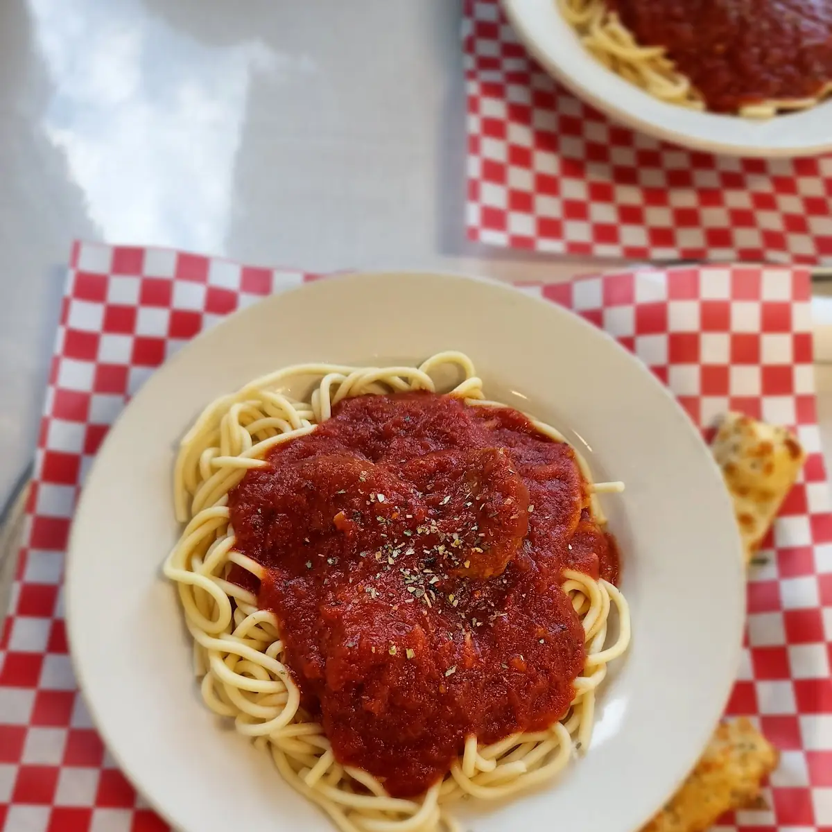 Spaghetti with Olive Oil & Spinach