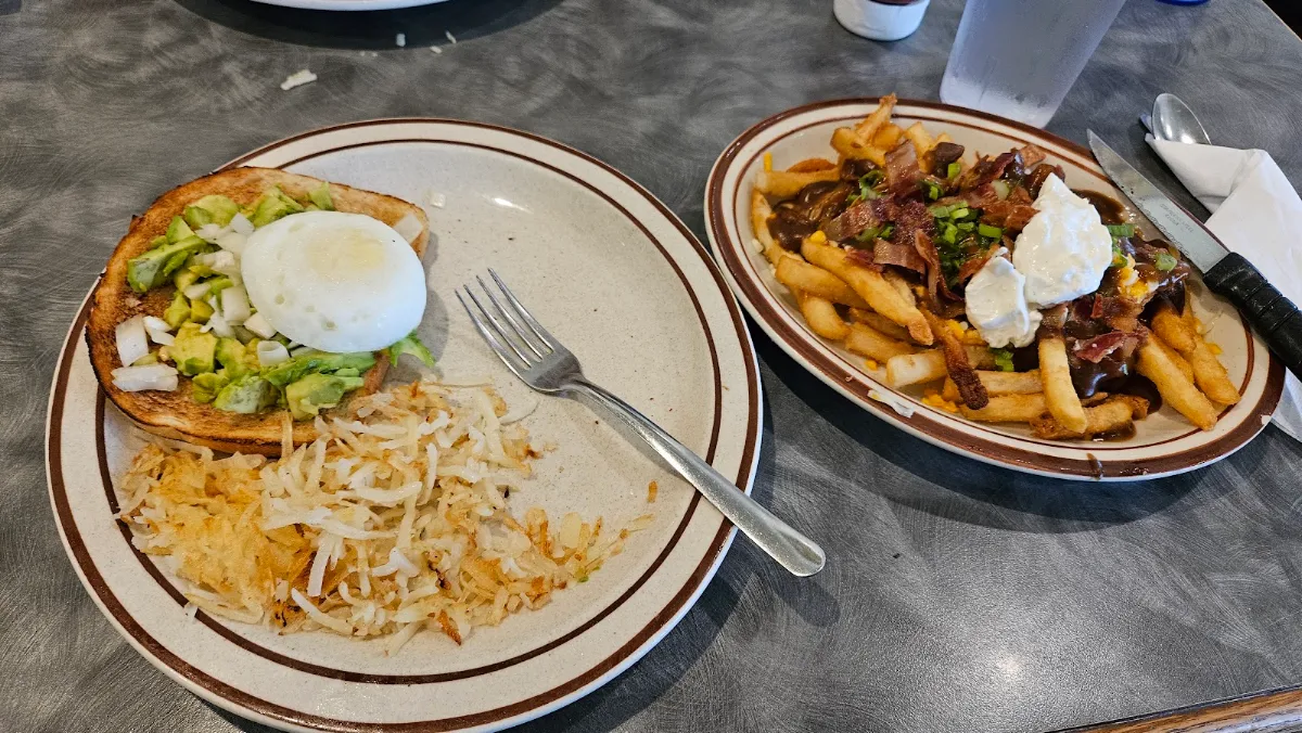 Breakfast Poutine