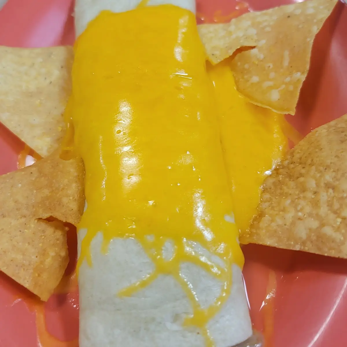 Chili Burrito con Queso