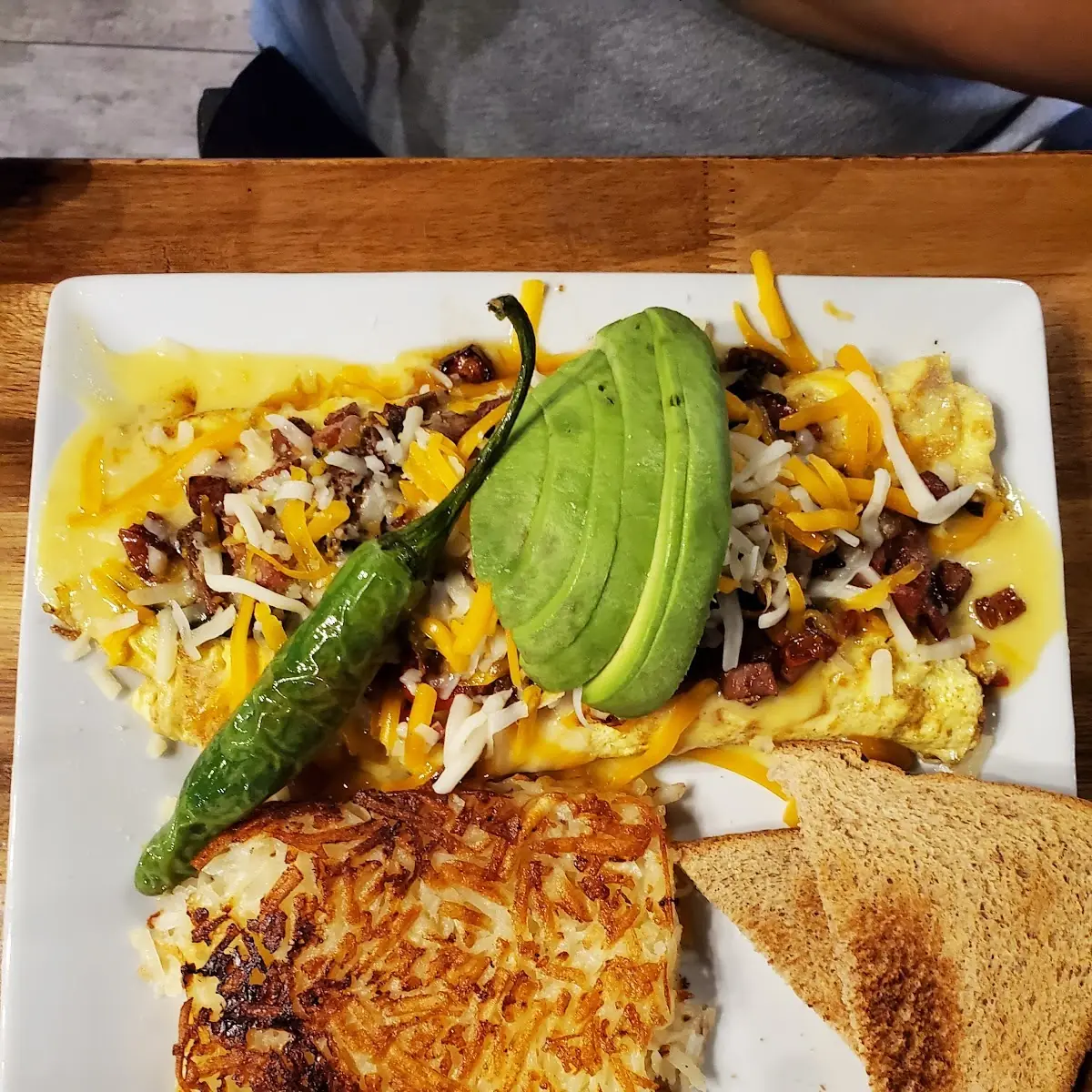 Veggie Omelette 915 Cal