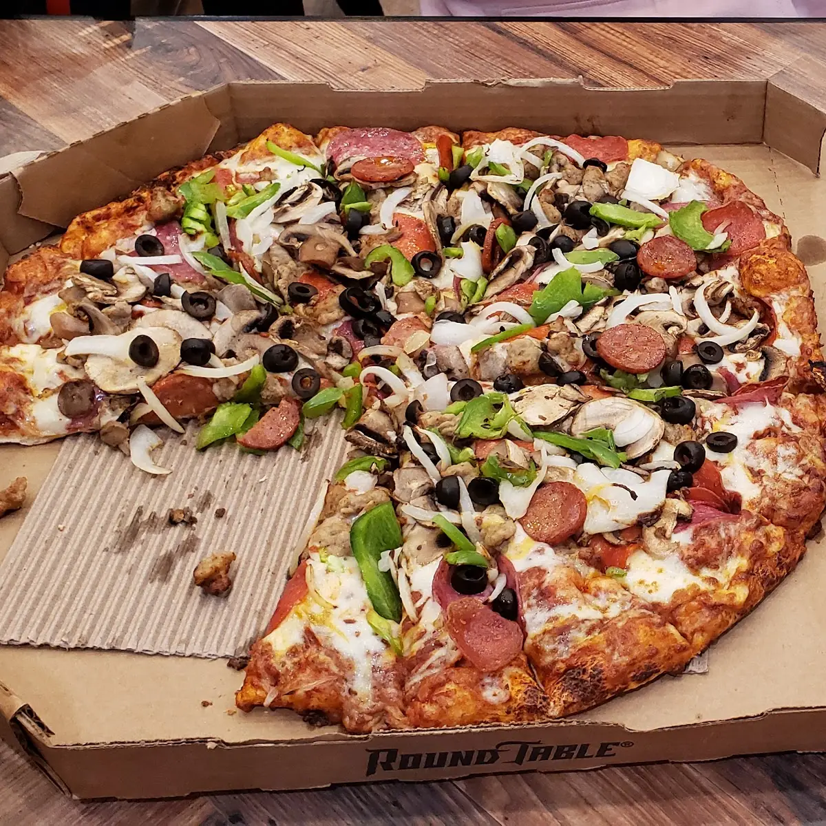 King Arthur Supreme Pizza