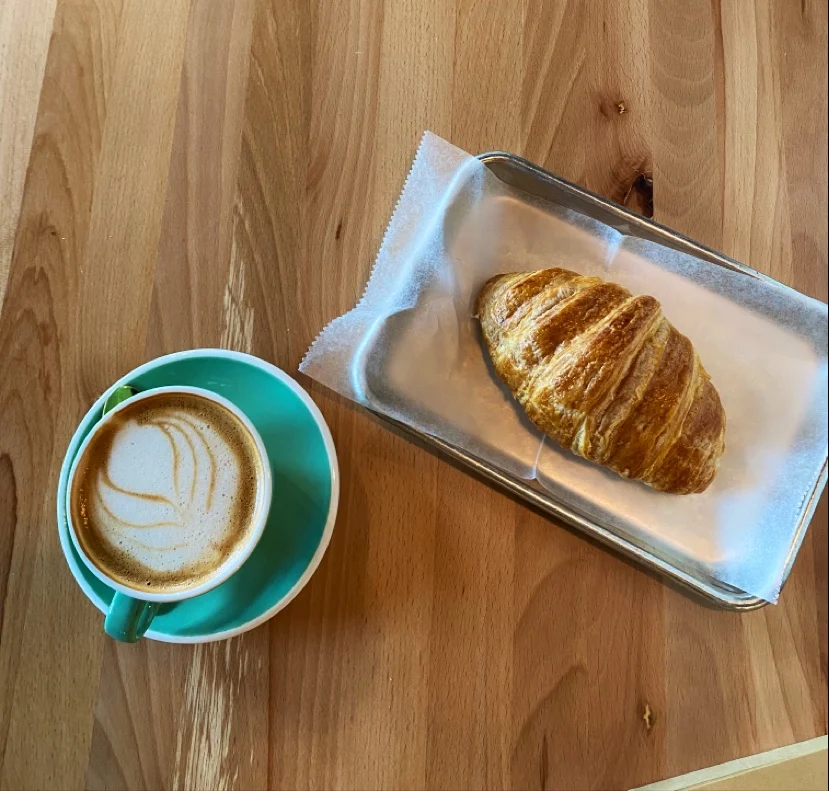 Oat Cortado and Croissant