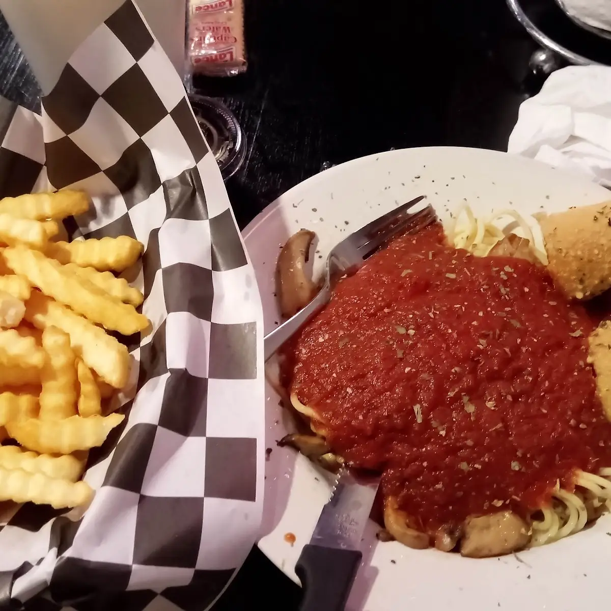 Spaghetti and Mushroom Sauce