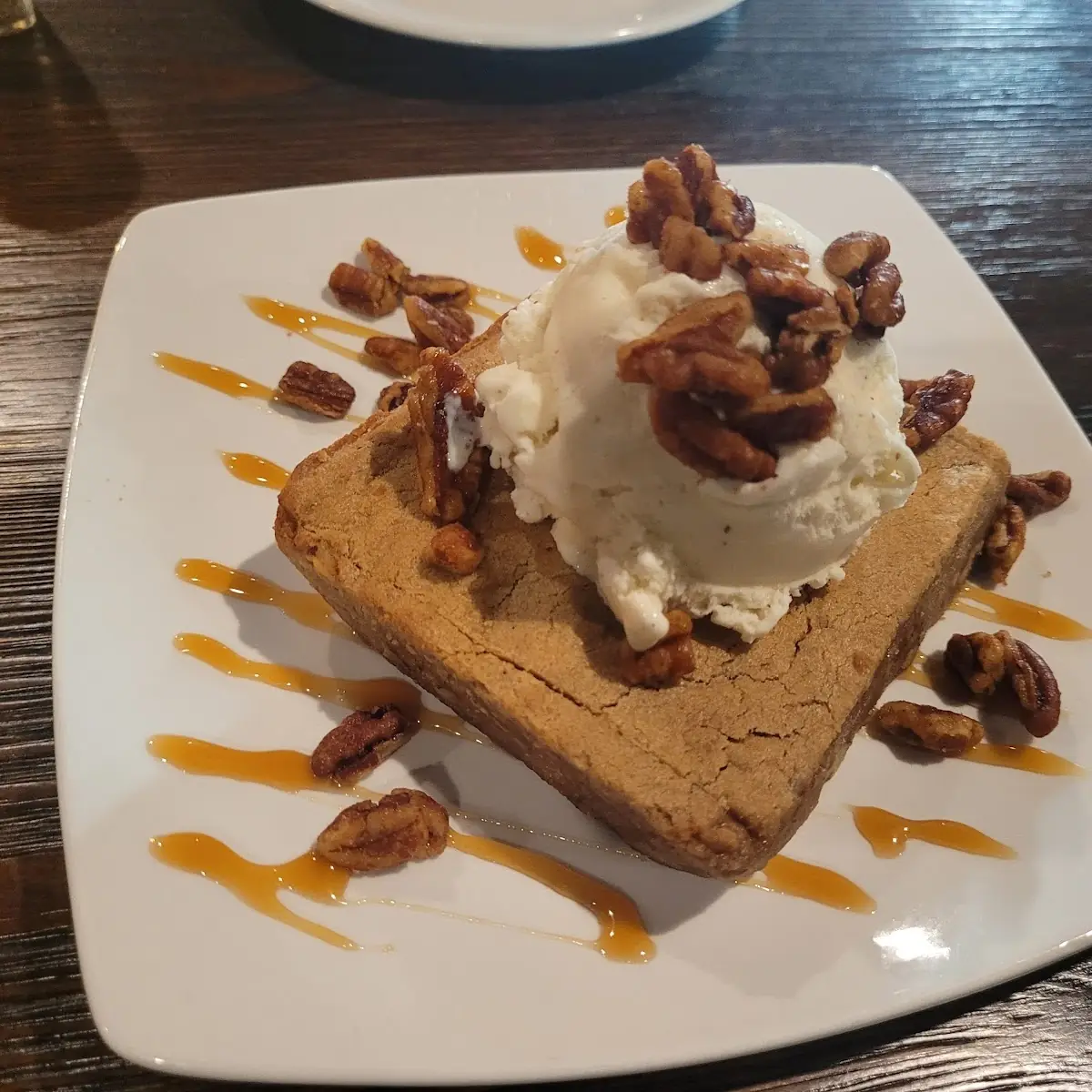 Blondie Brownie with Ice Cream