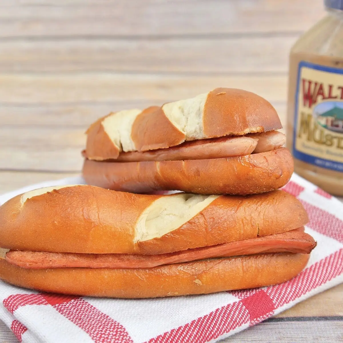 Bavarian Pretzel Bun