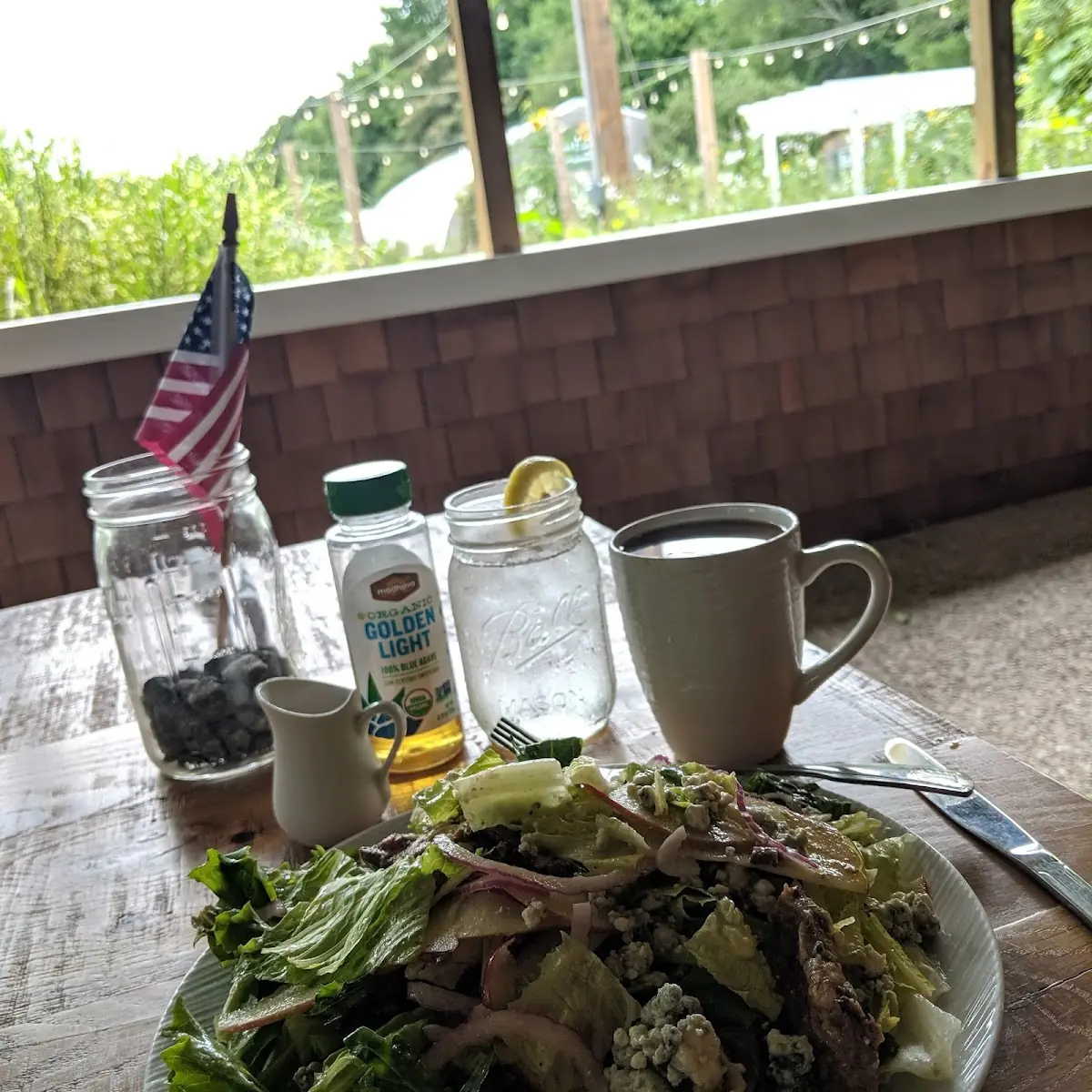 Black and Bleu Salad