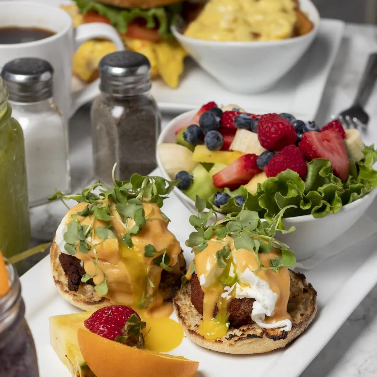 Bénédictines Poulet Frit Fried Chicken Benedict