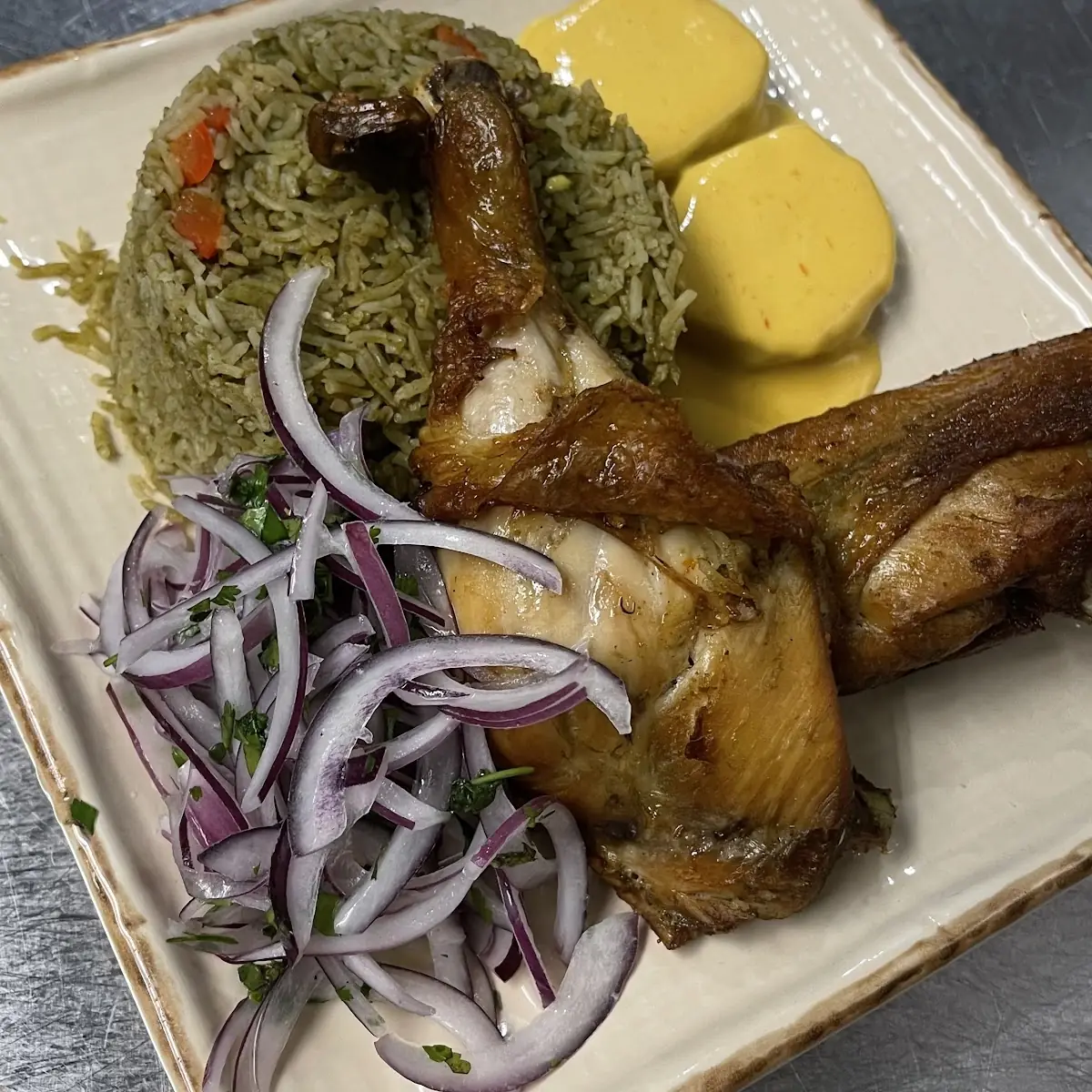 Pollo Saltado