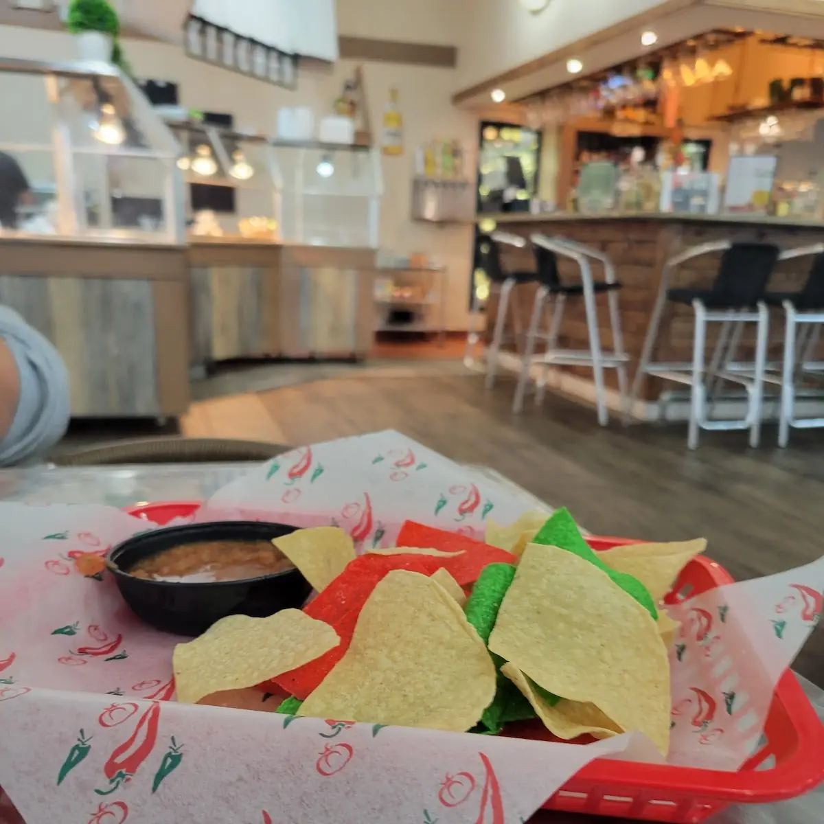 Nachos with Cheese Dip