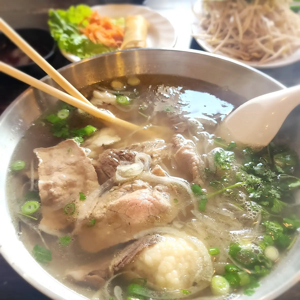 Phở Tái Nạm Gầu