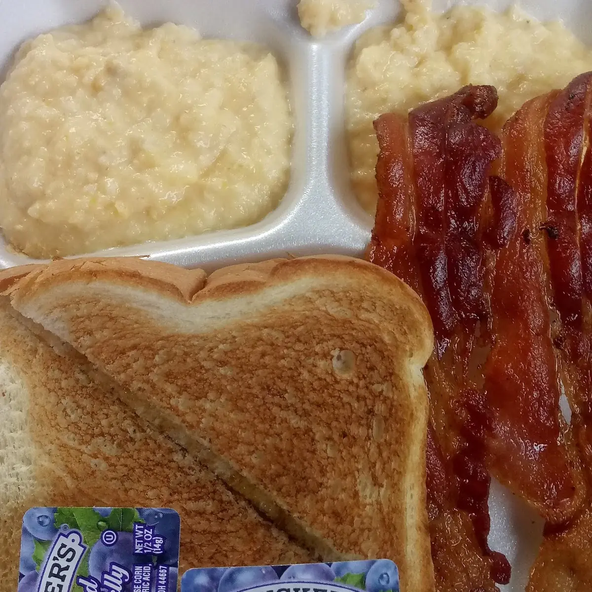 Cheesy Grits Bacon and Toast