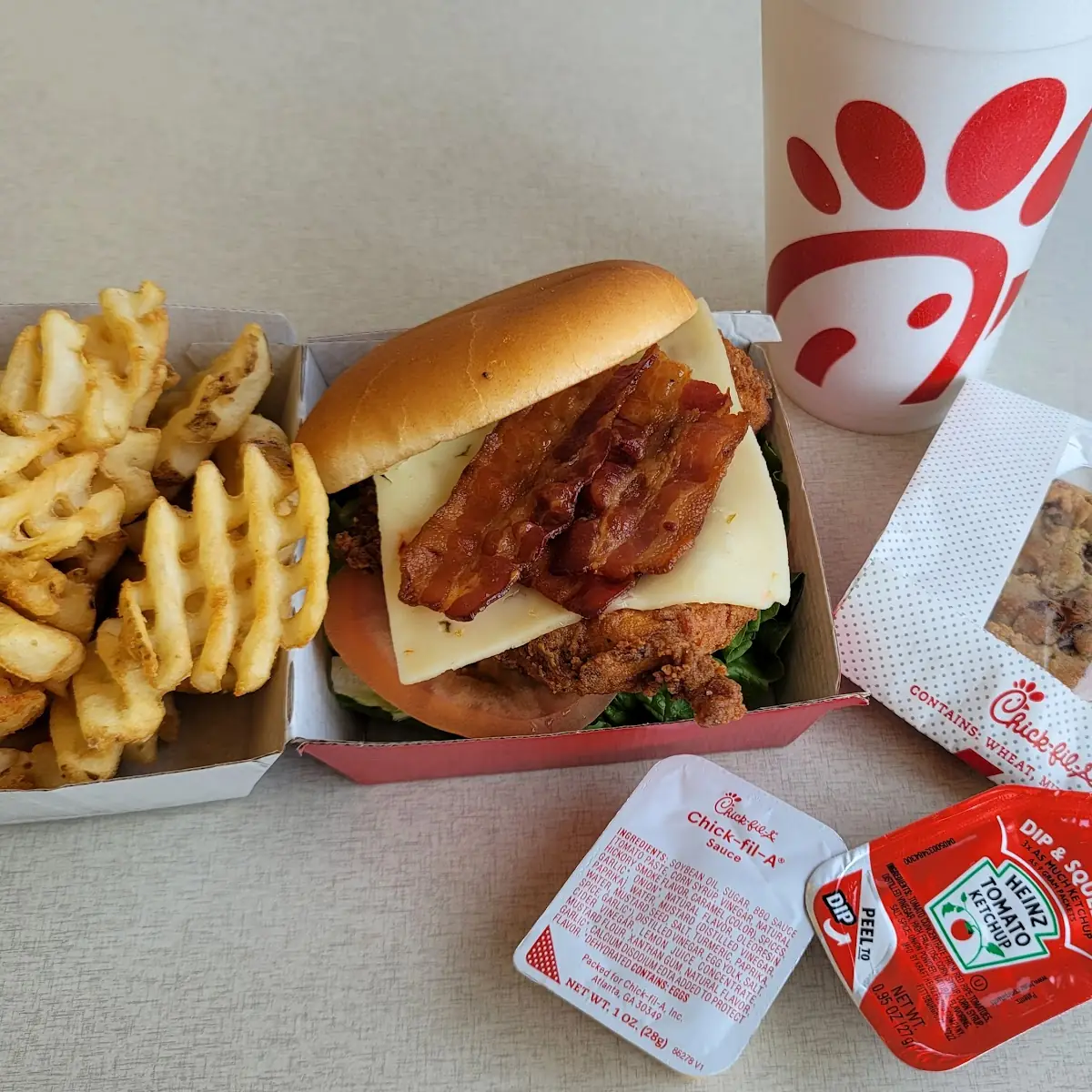 Spicy Chicken Deluxe Meal
